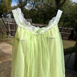 Vintage 1960s Double Yellow Nylon & Chiffon M Lace Babydoll Shortie Nigh…